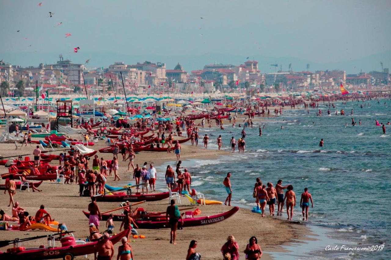 Vacanze A Viareggio Extérieur photo